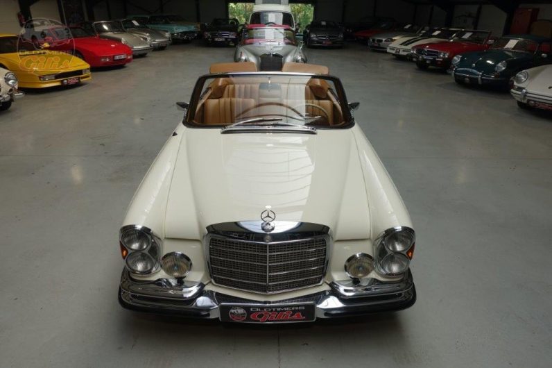 1963 Mercedes 220SE W111