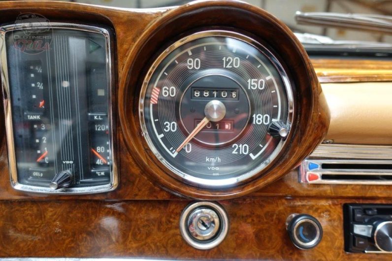 1963 Mercedes 220SE W111