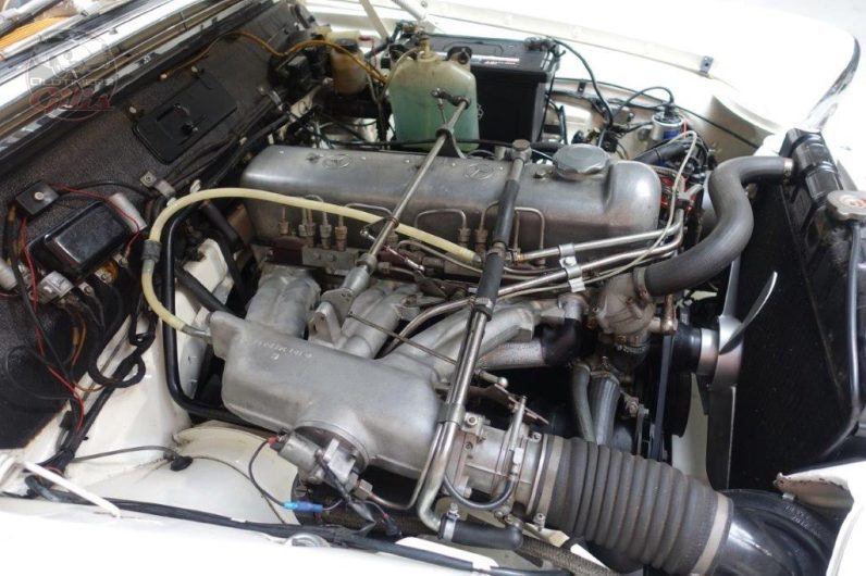 1963 Mercedes 220SE W111