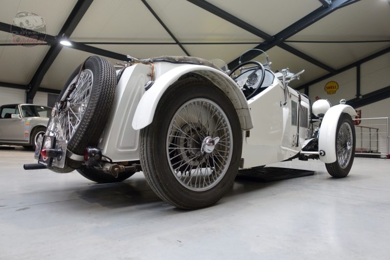 1933 MG J2
