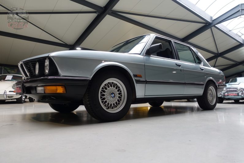 1982 BMW E28 518