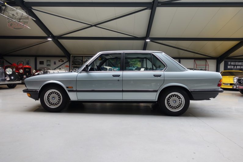 1982 BMW E28 518