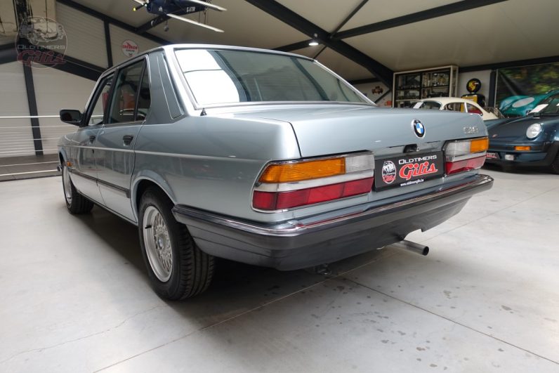 1982 BMW E28 518