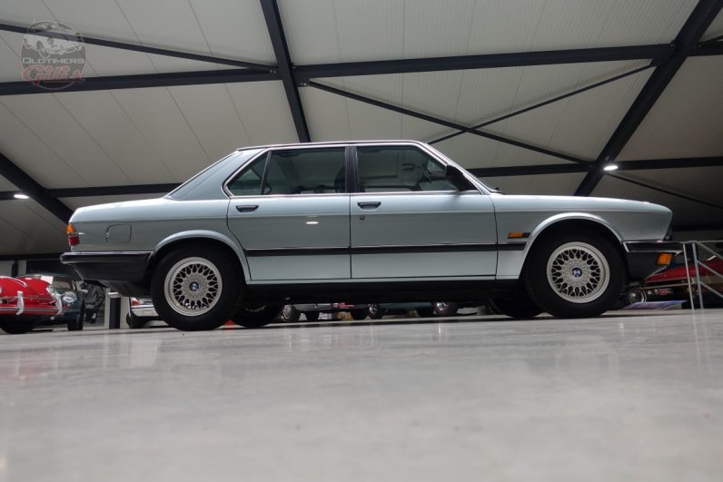 1982 BMW E28 518