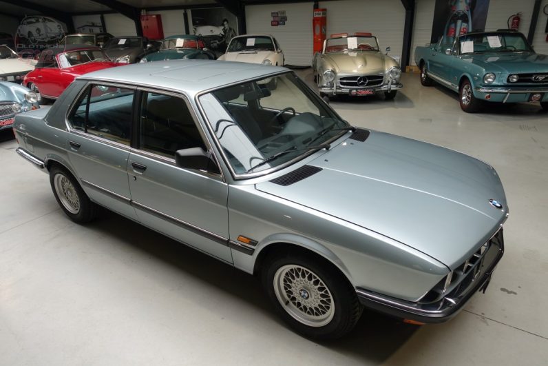 1982 BMW E28 518