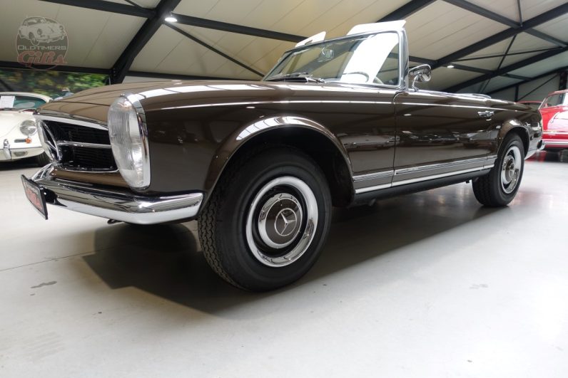 1965 Mercedes 230SL