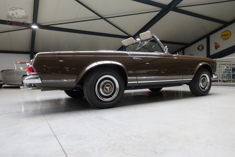 1965 Mercedes 230SL