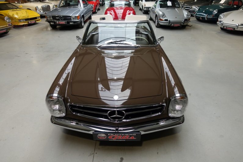 1965 Mercedes 230SL